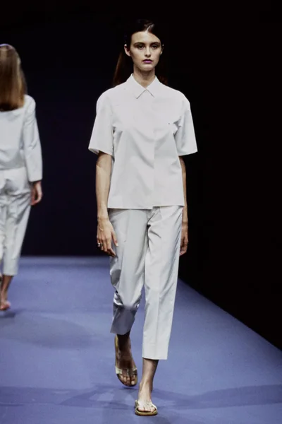 Look 34